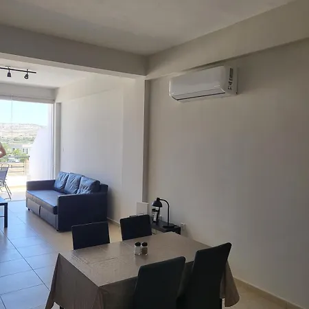 Sea View Valley Retreat オロクリニ