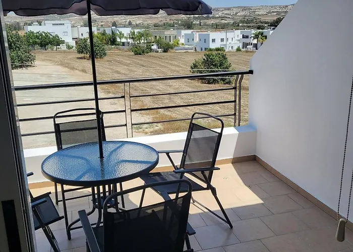 Sea View Valley Retreat *