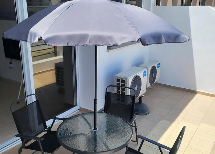 Sea View Valley Retreat Oroklini